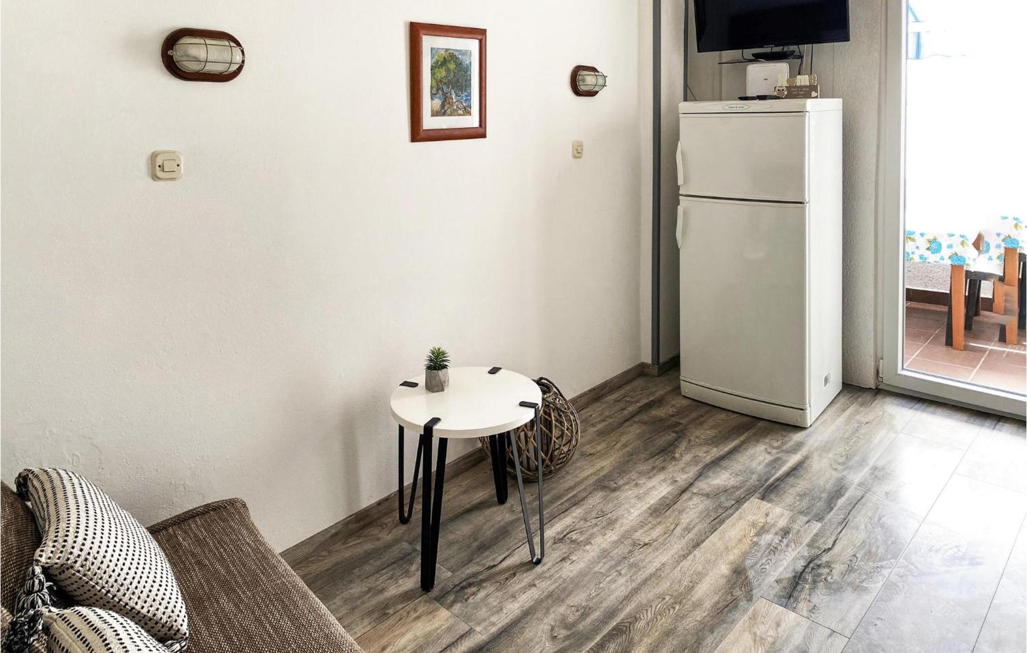 Stunning Home In Punat With Kitchen Стара Башка Экстерьер фото